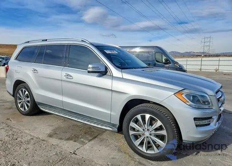 2016 Mercedes-Benz Gl 450 4Matic z USA, uszkodzony, nr VIN 4JGDF6EE7GA668210